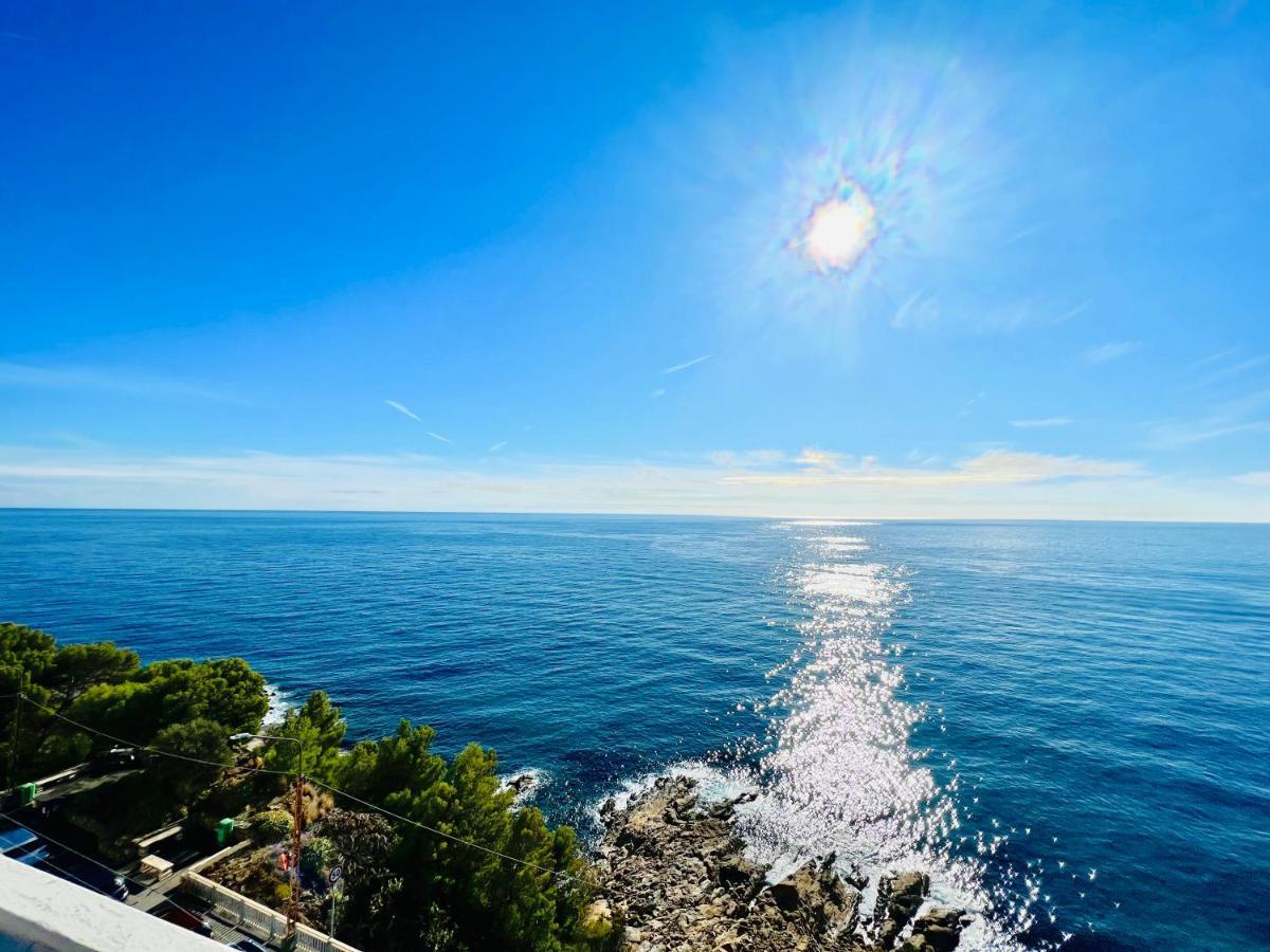 Suite Sunset 22 - Fronte Mare Санремо Экстерьер фото