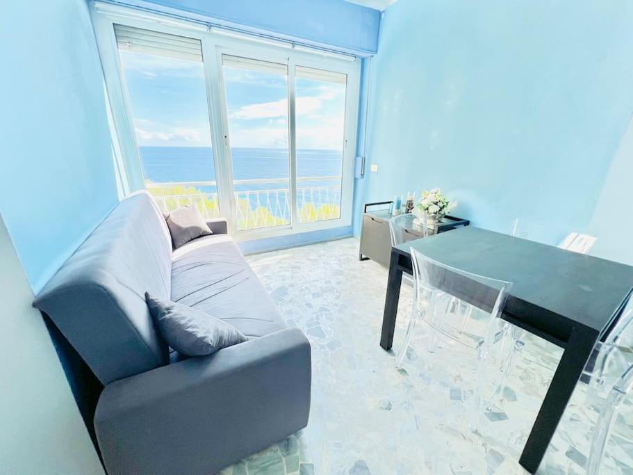Suite Sunset 22 - Fronte Mare Санремо Экстерьер фото