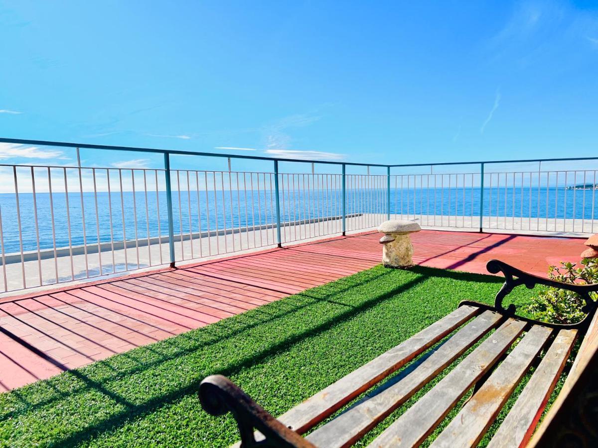 Suite Sunset 22 - Fronte Mare Санремо Экстерьер фото